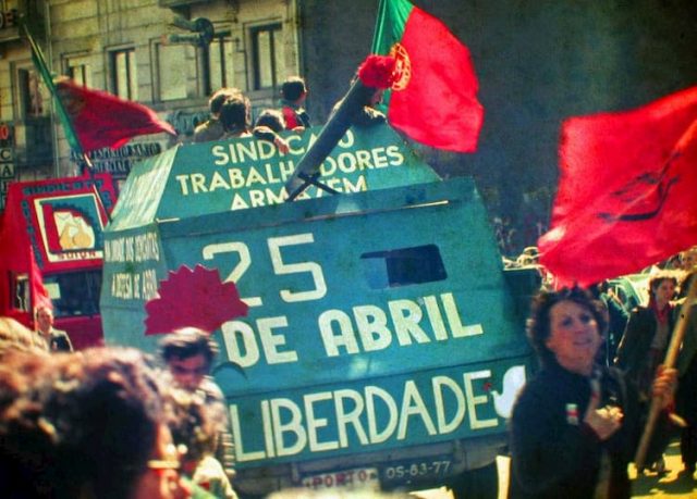 انقلاب میخک پرتغال
