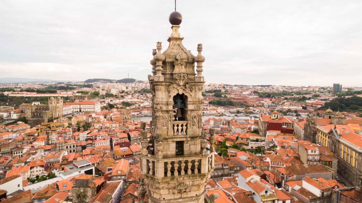 Torre dos Clerigos Porto Portugal